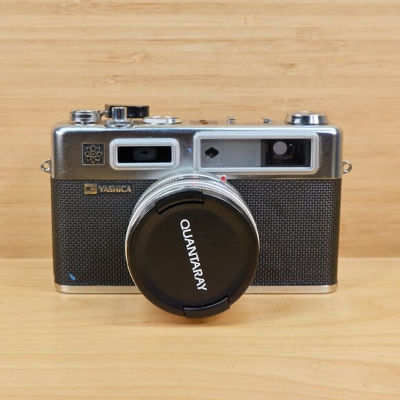 Yashica Electro 35 Vintage Rangefinder 35 mm Film Camera, Made in Japan - Picture 3 of 12